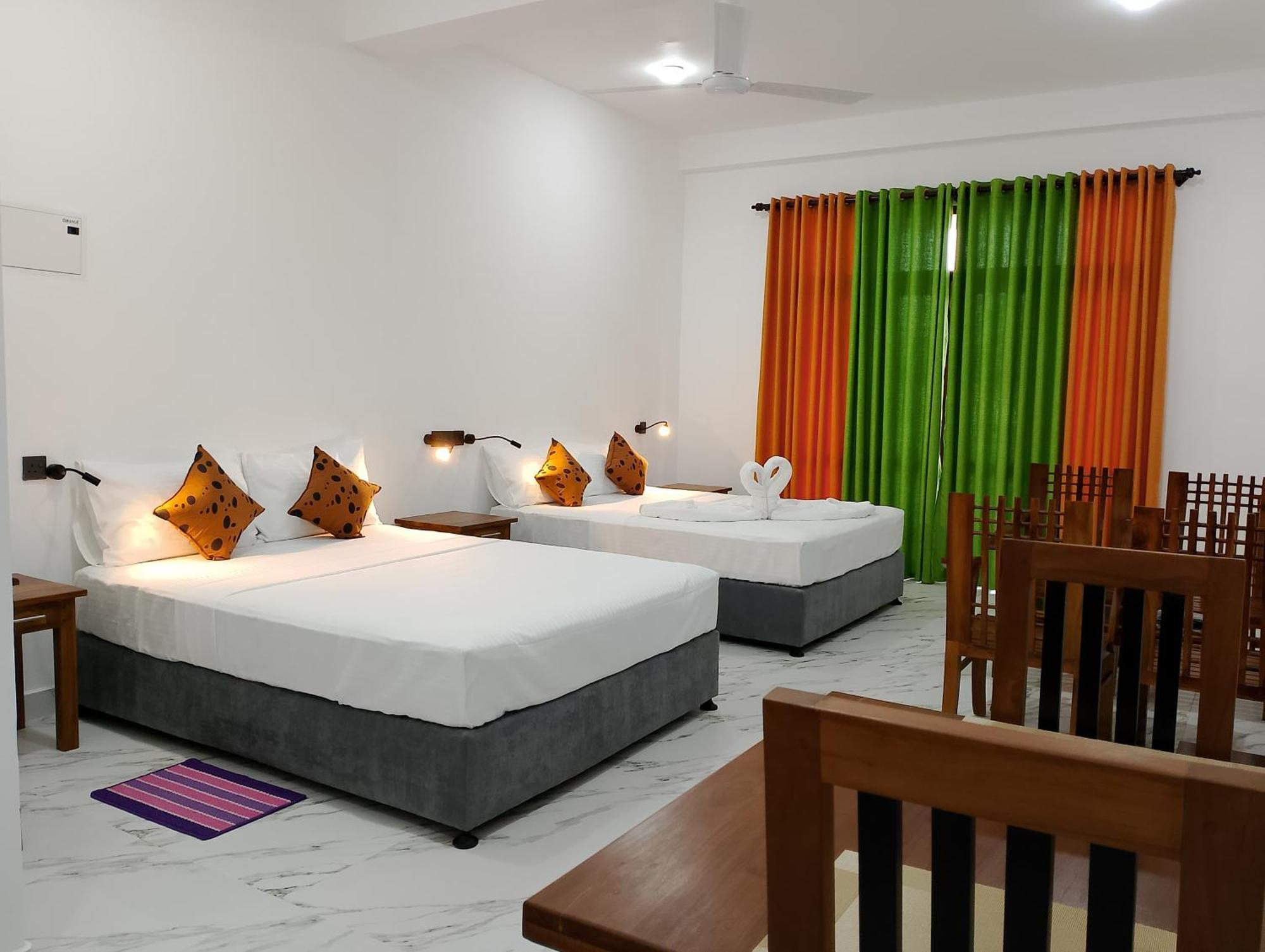 Hotel Malindu Yala Gate Tissamaharama Esterno foto