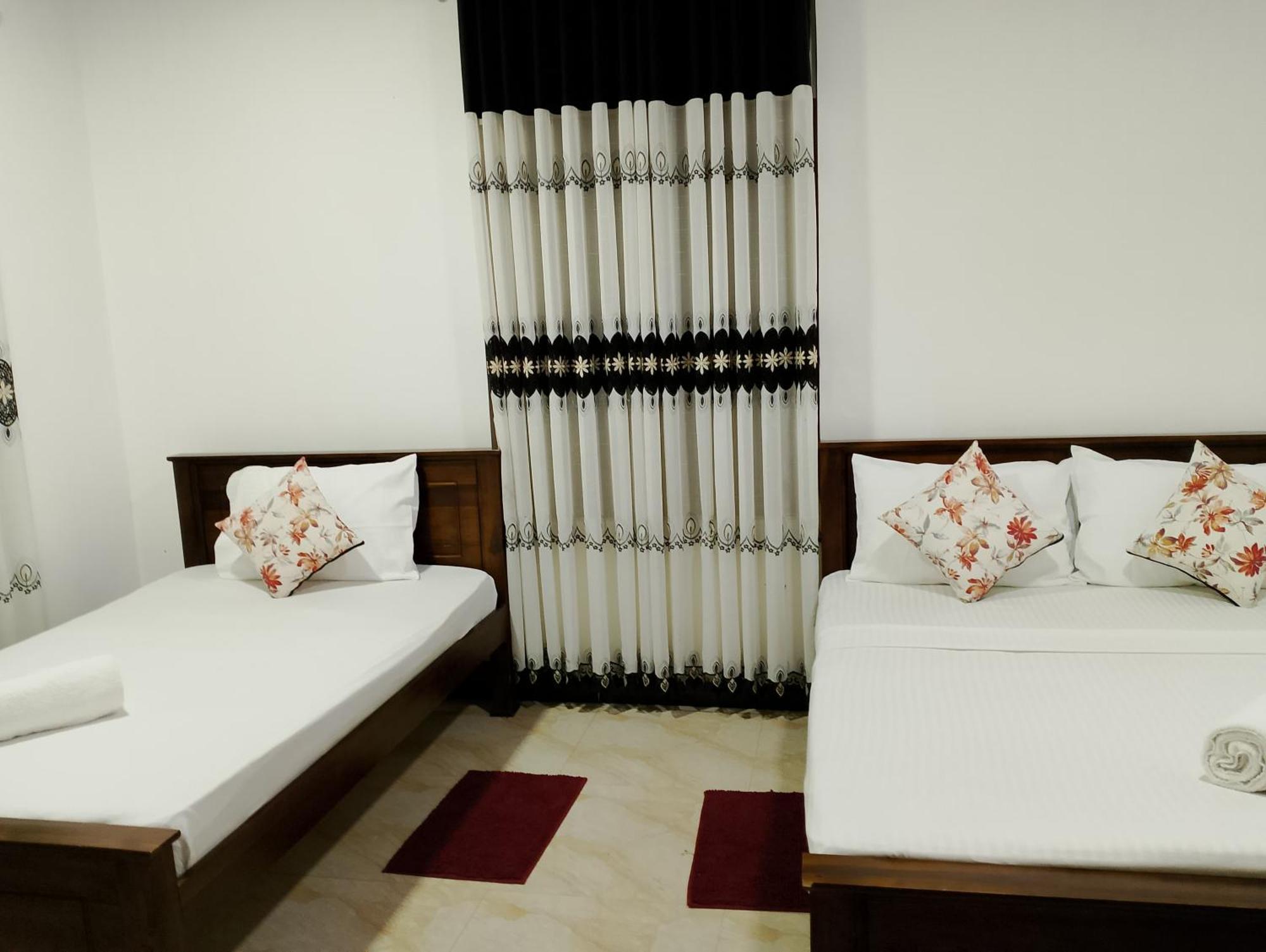 Hotel Malindu Yala Gate Tissamaharama Esterno foto