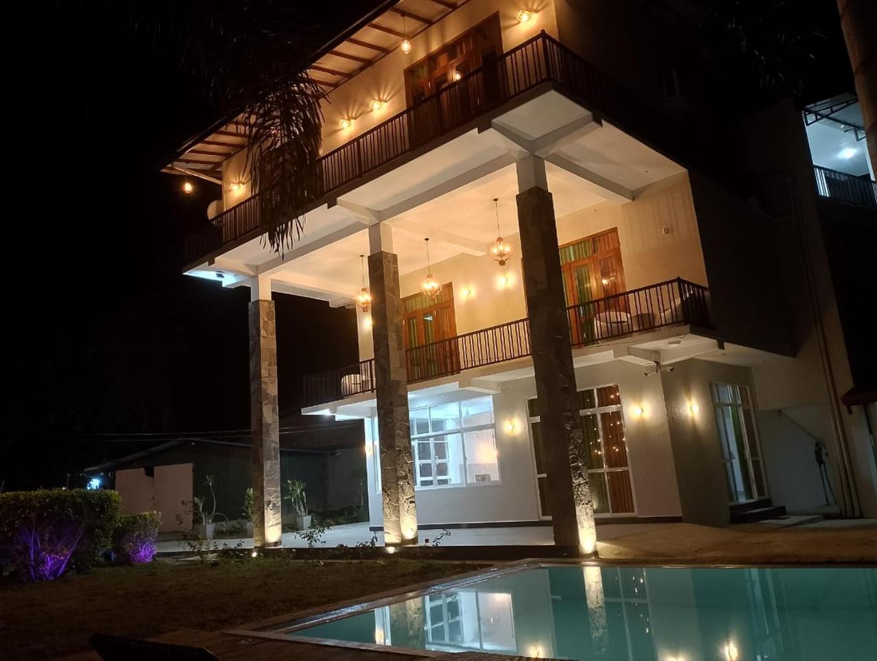 Hotel Malindu Yala Gate Tissamaharama Esterno foto